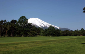 氣候 ｜ 夏季氣候宜人，大批住宿旅客讓此地熱鬧非凡