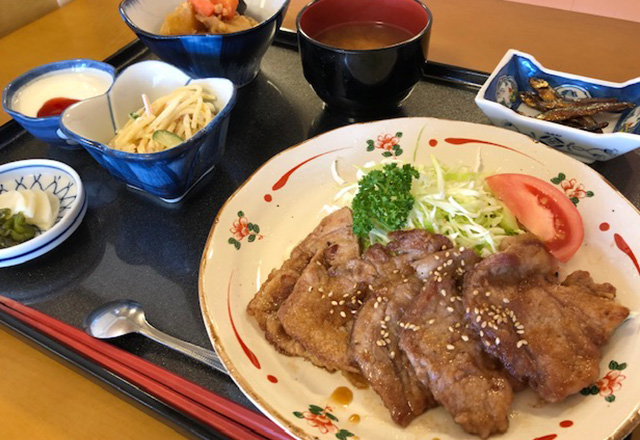 郷土食と宿 せんでゃー