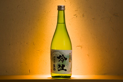 「吟生（無濾過吟醸生酒）」　720ml・1,487円　キリッと冷やして、果実のような馥郁とした香りを堪能したい。