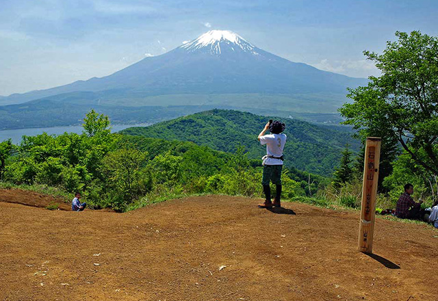 春山シーズン到来 山中湖周辺 おすすめ山歩きコース